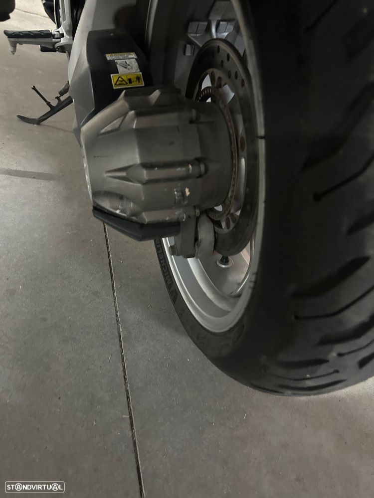 Honda VFR VFR 1200 f - 14