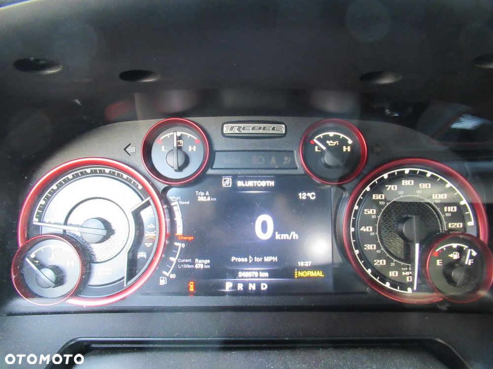 Dodge RAM 1500 5.7 4x4 - 26
