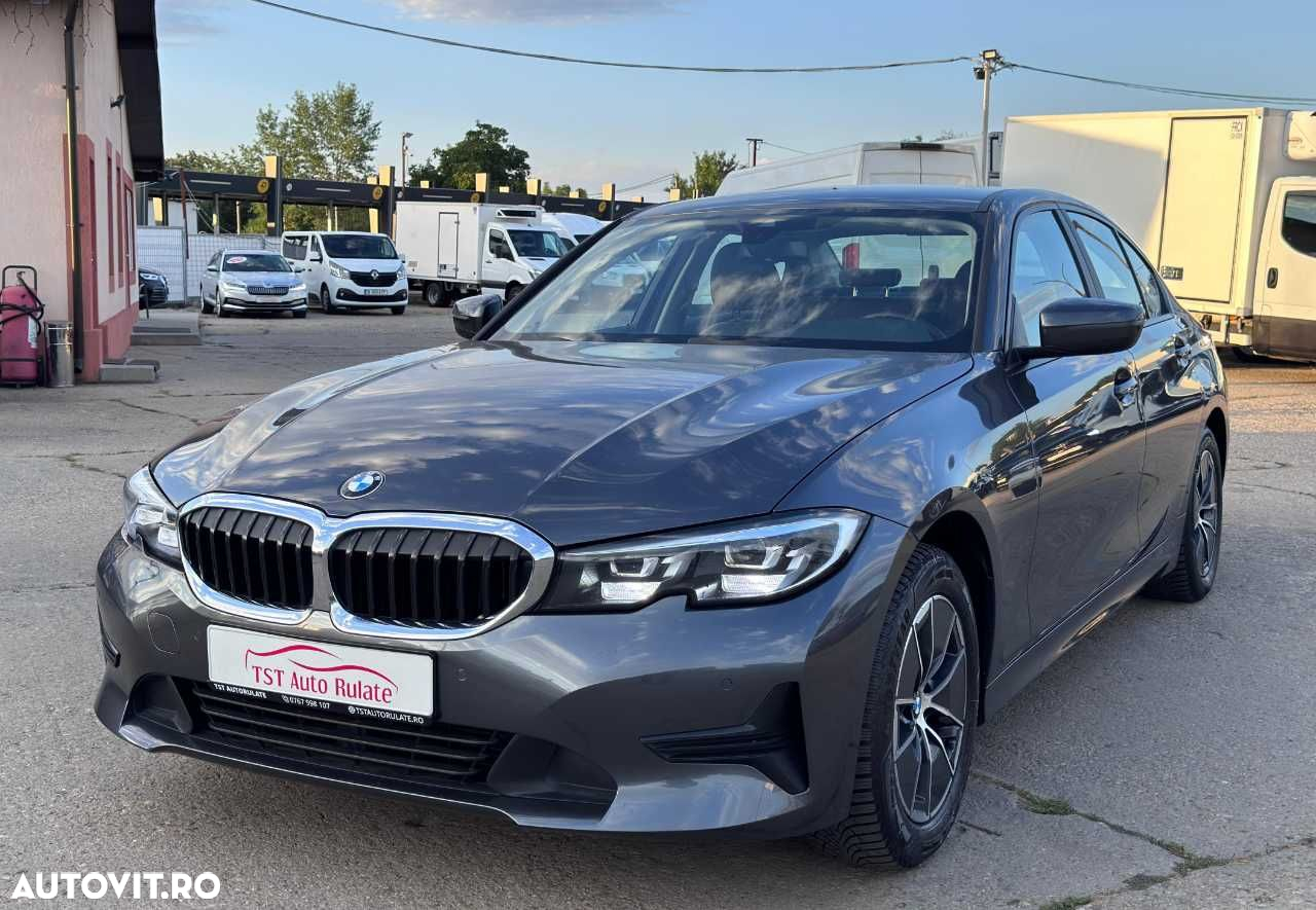 BMW Seria 3 318i AT - 2