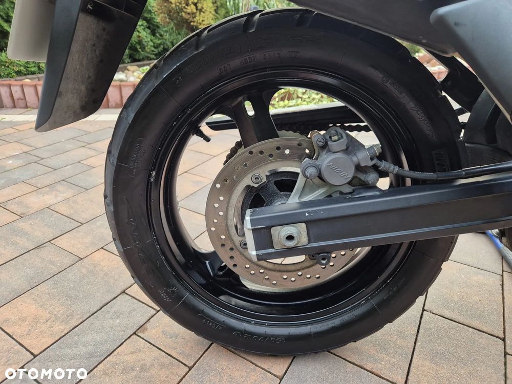 Suzuki V-STROM - 14