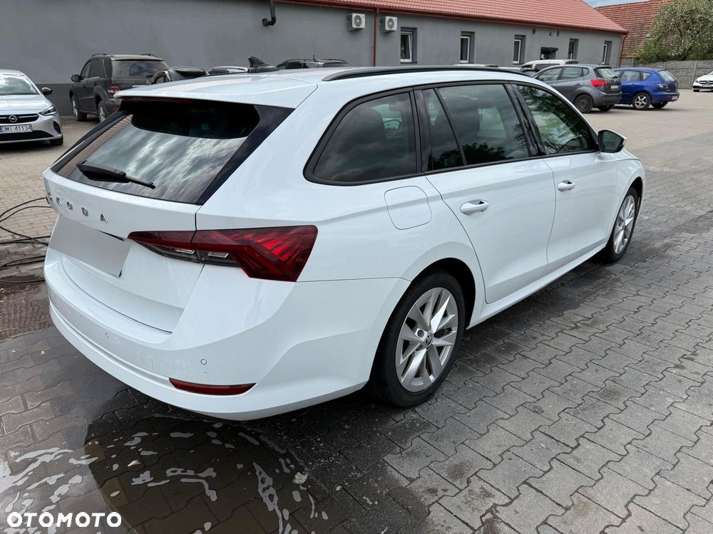 Skoda Octavia 2.0 TDI Drive DSG - 5