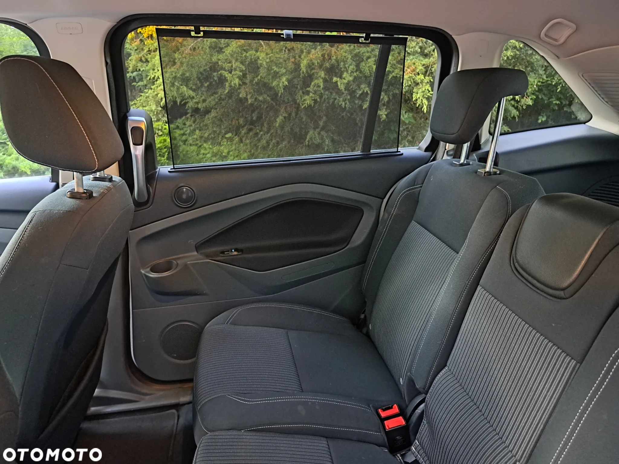 Ford Grand C-MAX 1.6 TDCi Titanium - 18