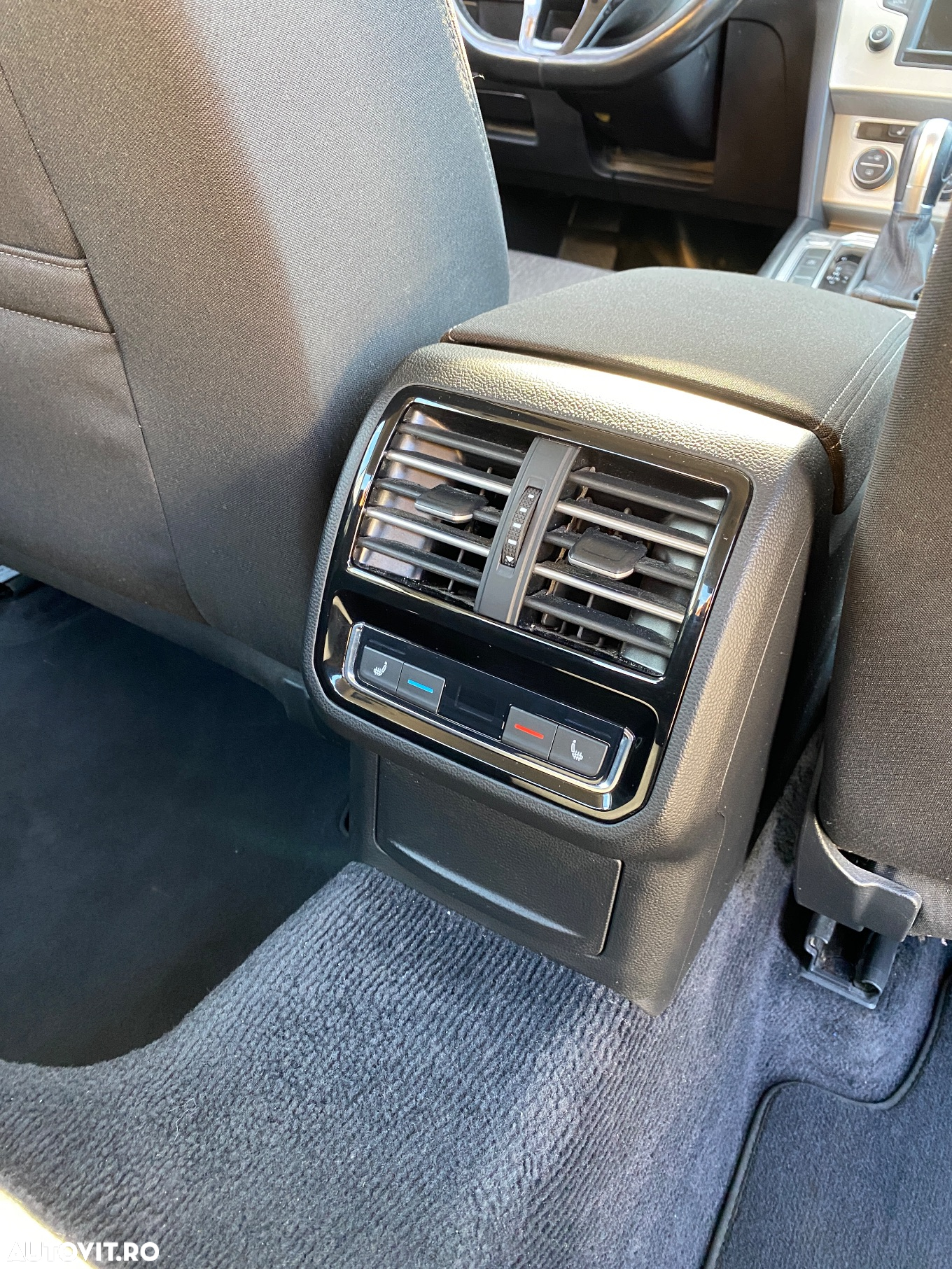 Volkswagen Passat Variant 1.4 TSI ACT (BMT) DSG Highline - 3