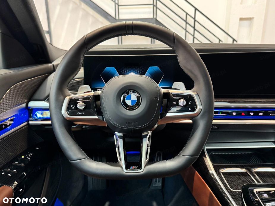 BMW Seria 7 740d xDrive mHEV M Sport sport - 7