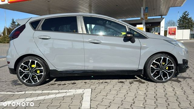 Ford Fiesta - 18
