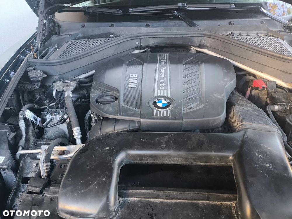 BMW X5 xDrive40d - 15