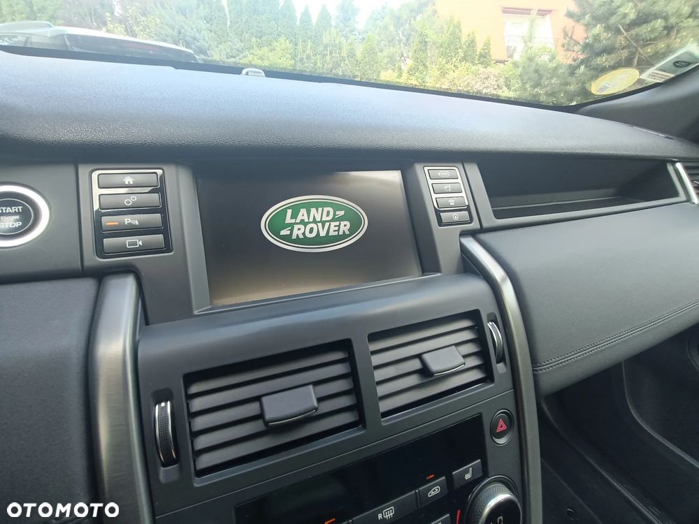 Land Rover Discovery Sport 2.0 D180 R-Dynamic HSE - 30