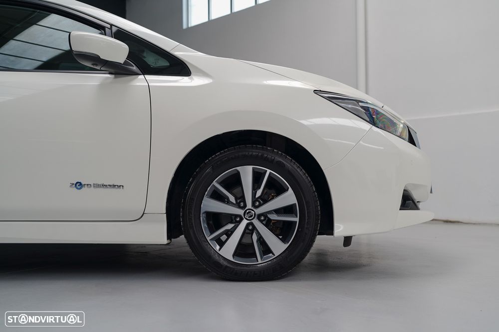 Nissan Leaf N-Connecta - 9