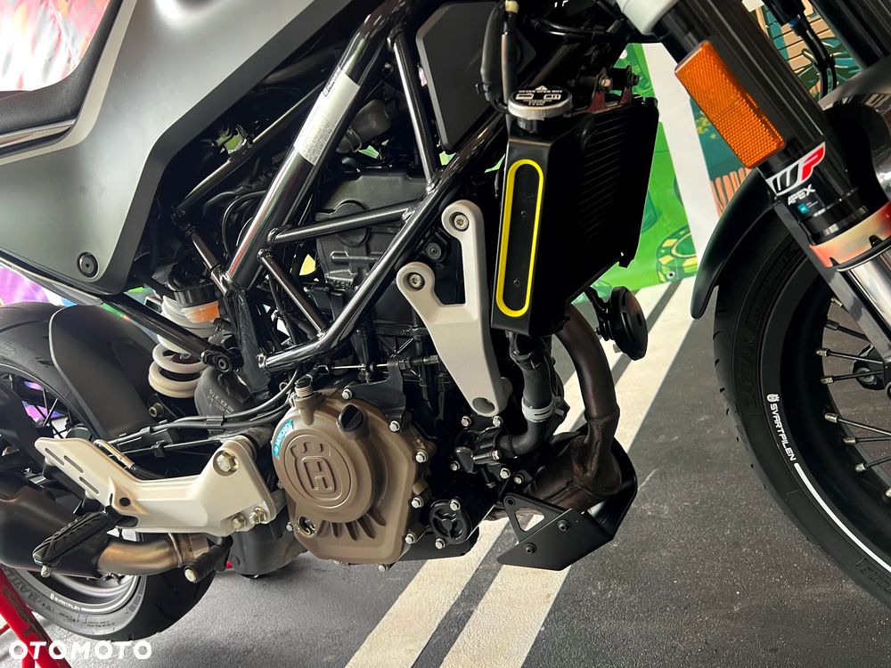 Husqvarna Svartpilen - 8