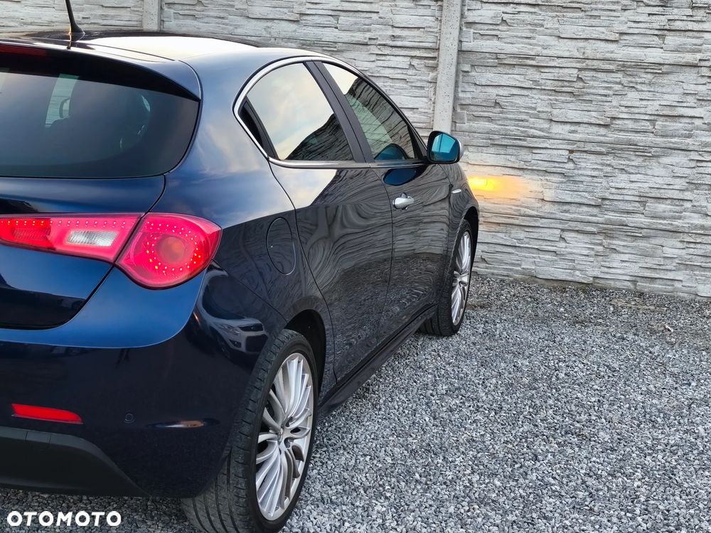 Alfa Romeo Giulietta 1.4 TB 16V Lusso - 22