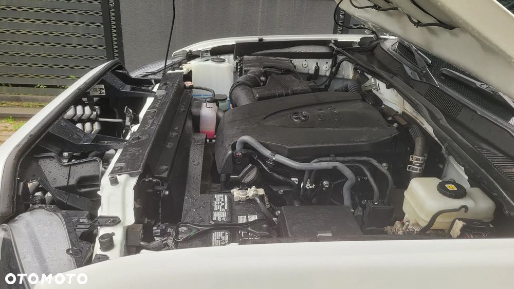 Toyota Tacoma - 12