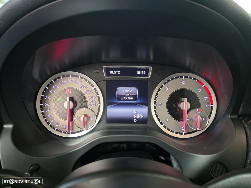 Mercedes-Benz A 200 CDI (BlueEFFICIENCY) 7G-DCT AMG Sport - 11