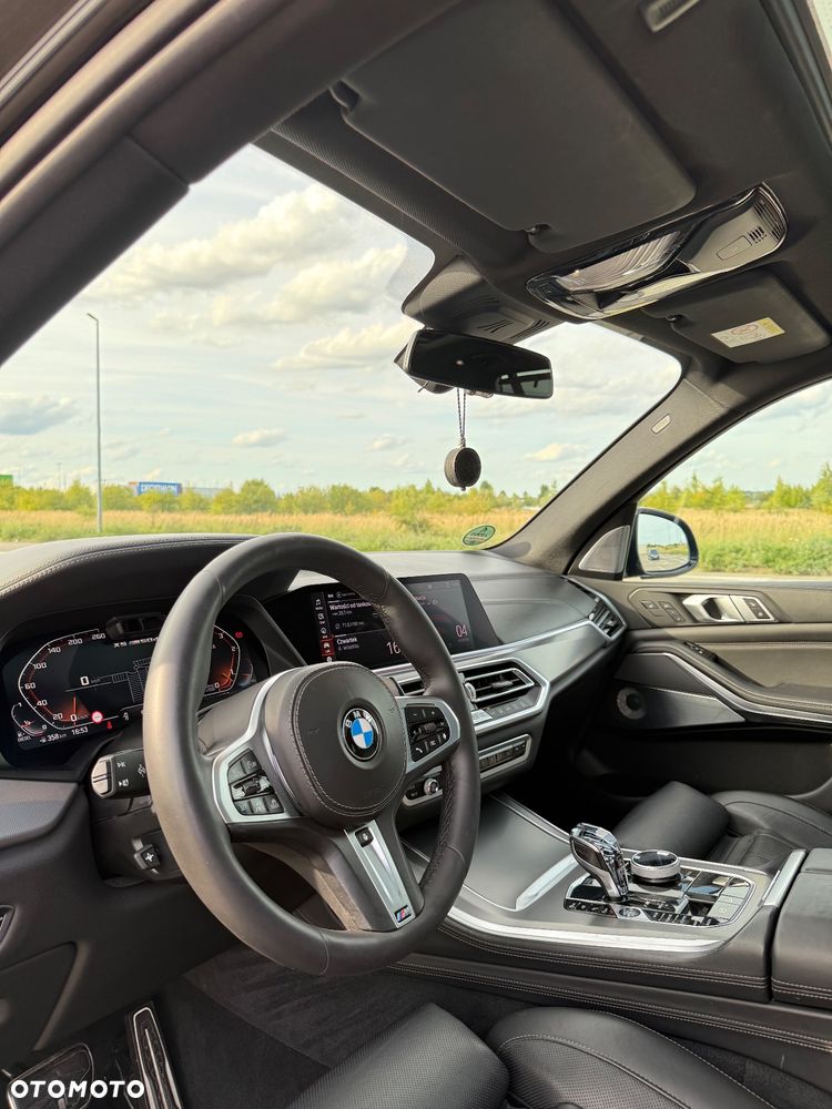 BMW X5 M M50d - 10