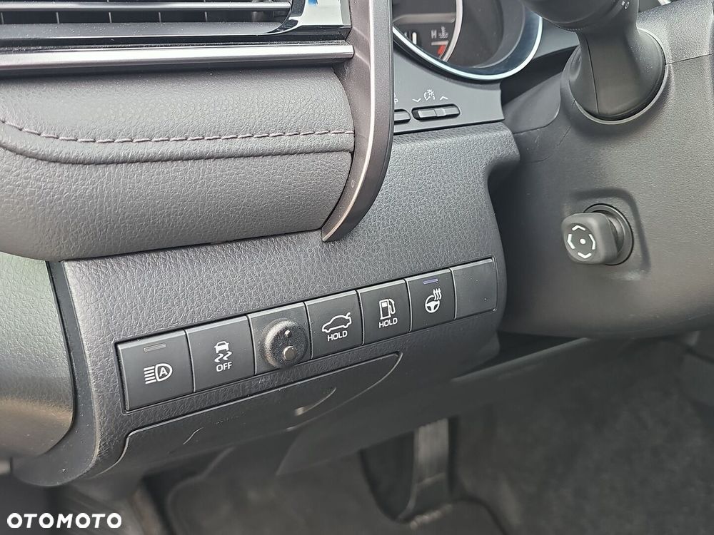 Toyota Camry 2.5 Hybrid Executive CVT - 27