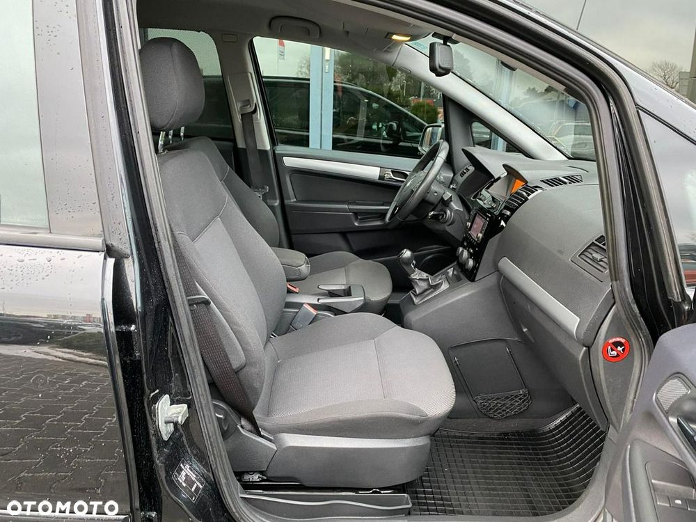 Opel Zafira - 13