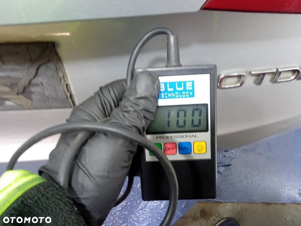 AUDI Q5 I 8R 08- TYLNA KLAPA BAGAŻNIKA  UK LX7W - 14