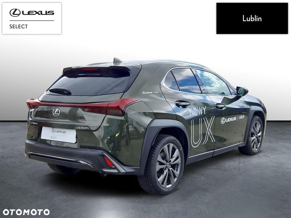 Lexus UX - 5