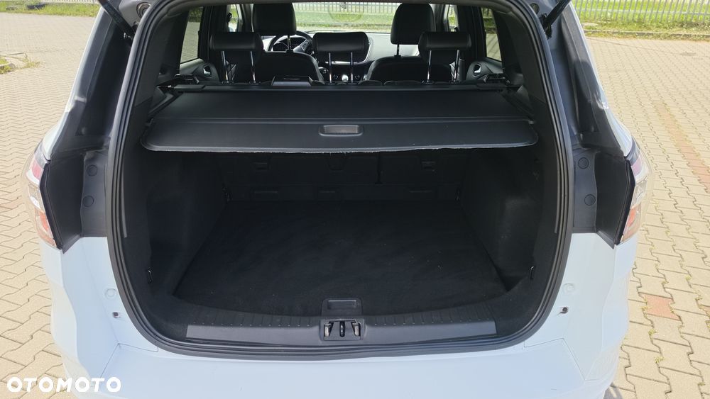 Ford Kuga 1.5 EcoBoost 2x4 ST-Line - 20