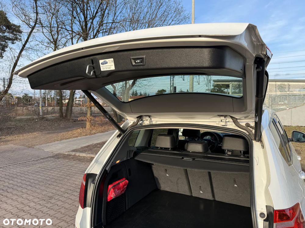 BMW X3 28i xDrive - 11