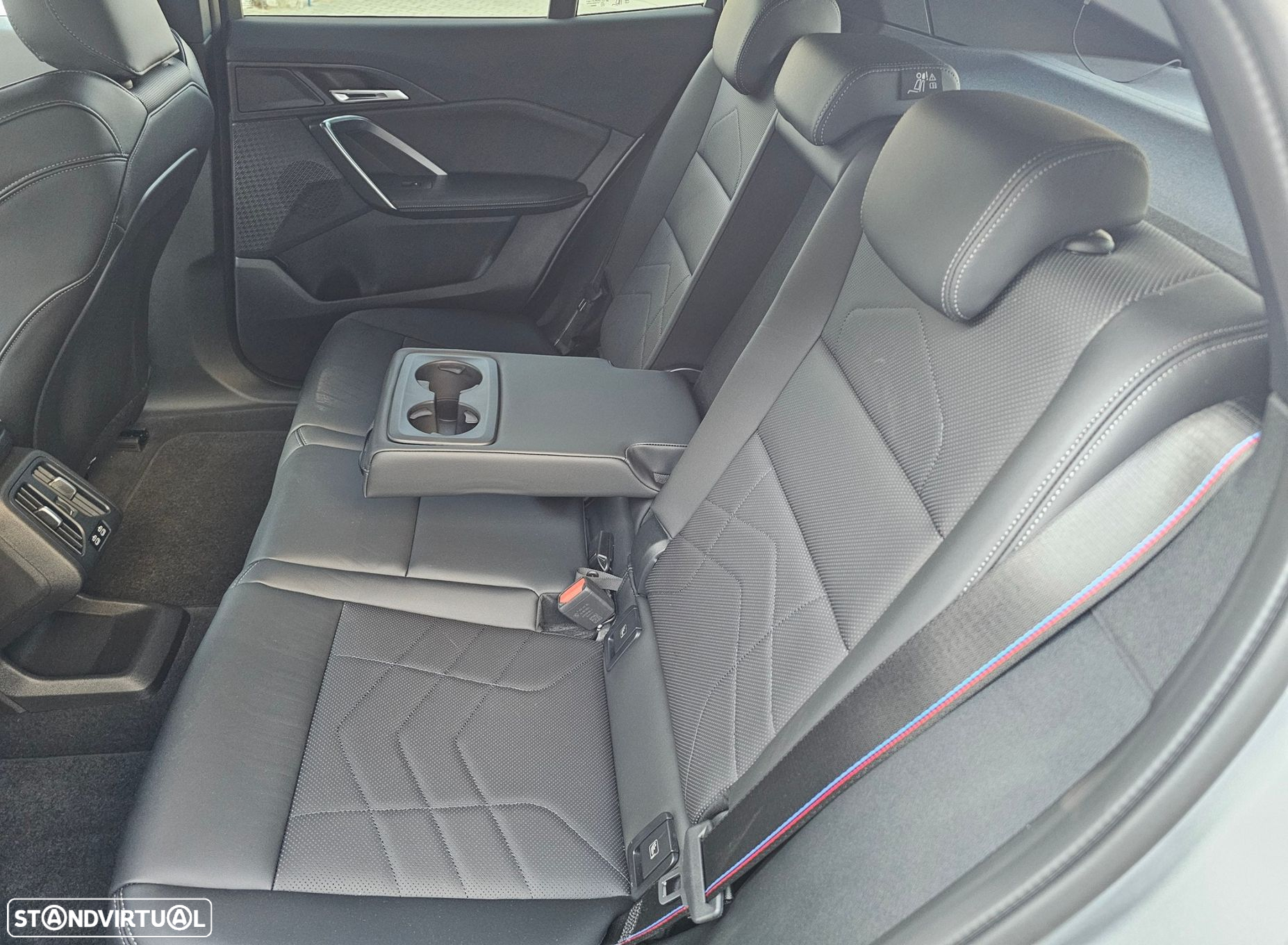 BMW iX2 eDrive20 Pack Desportivo M Pro - 21