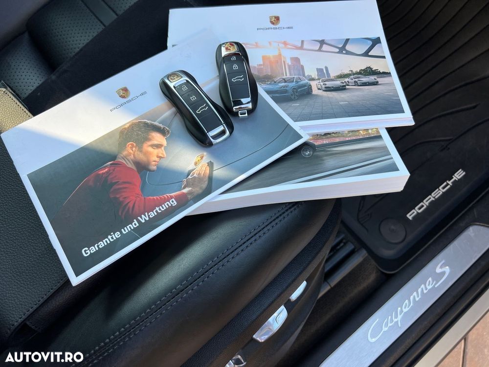 Porsche Cayenne Coupe - 34