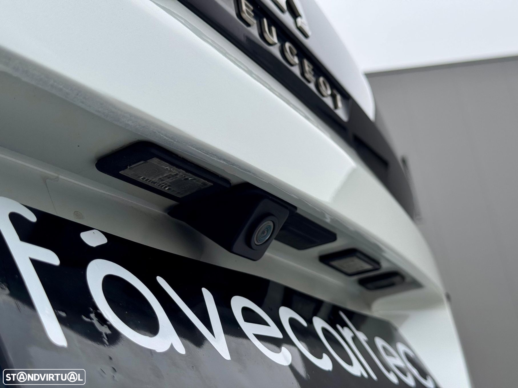 Peugeot 3008 1.2 PureTech GT Line Grip Control EAT6 - 24
