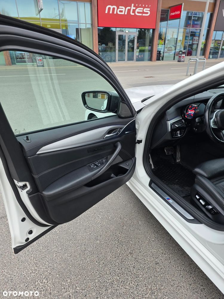 BMW Seria 5 520d xDrive M Sport sport - 13