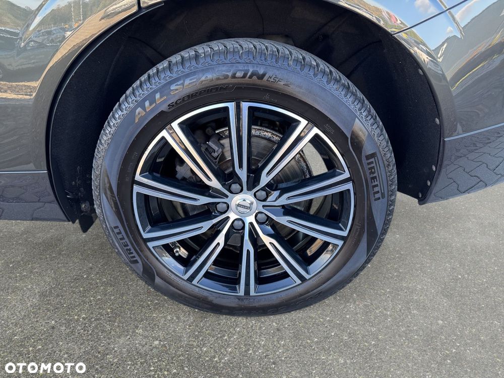 Volvo XC 60 D5 AWD Geartronic Inscription - 11