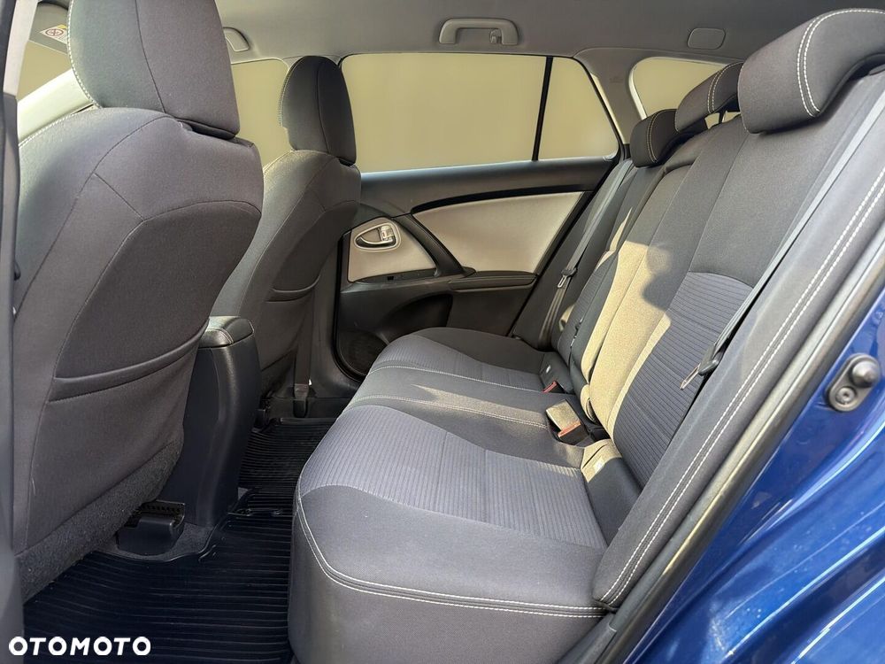 Toyota Avensis 2.0 D-4D Premium - 22