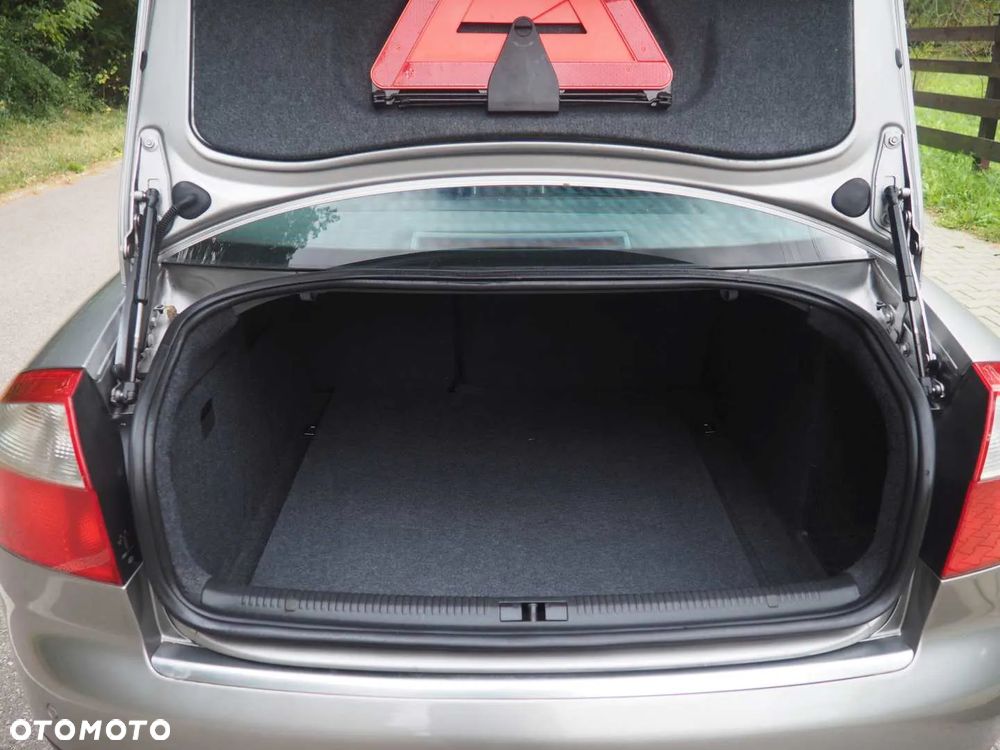 Audi A4 3.0 Quattro Tiptronic - 24