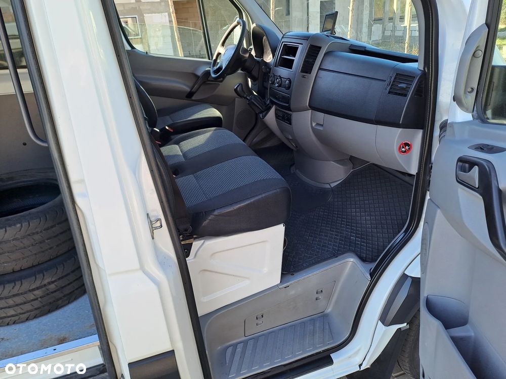 Mercedes-Benz Sprinter 519 CDI 3.0 V6 190KM - 8
