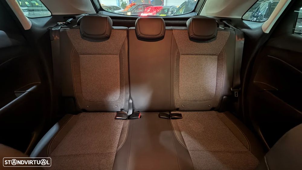 Opel Crossland 1.2 T Elegance - 7