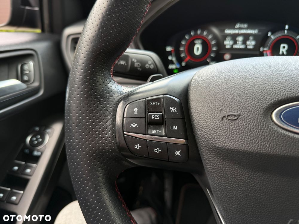 Ford Focus 2.0 EcoBlue ST-Line - 32