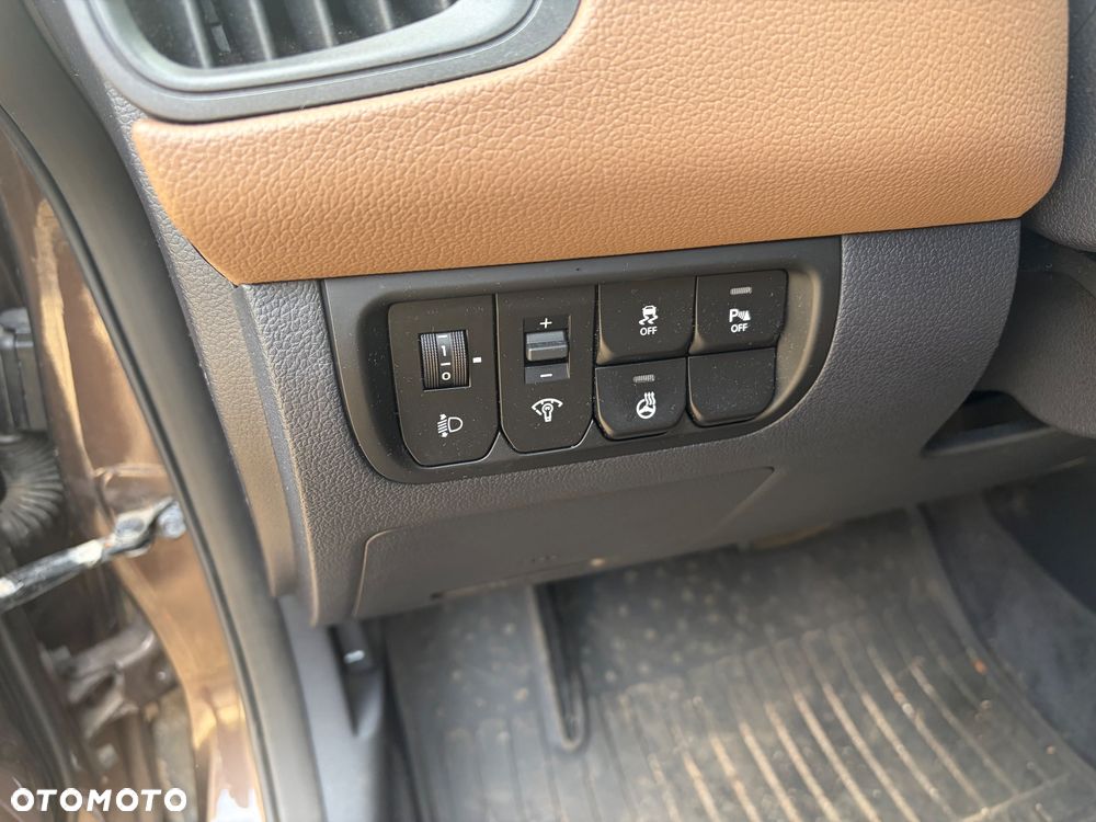 Kia Rio - 7