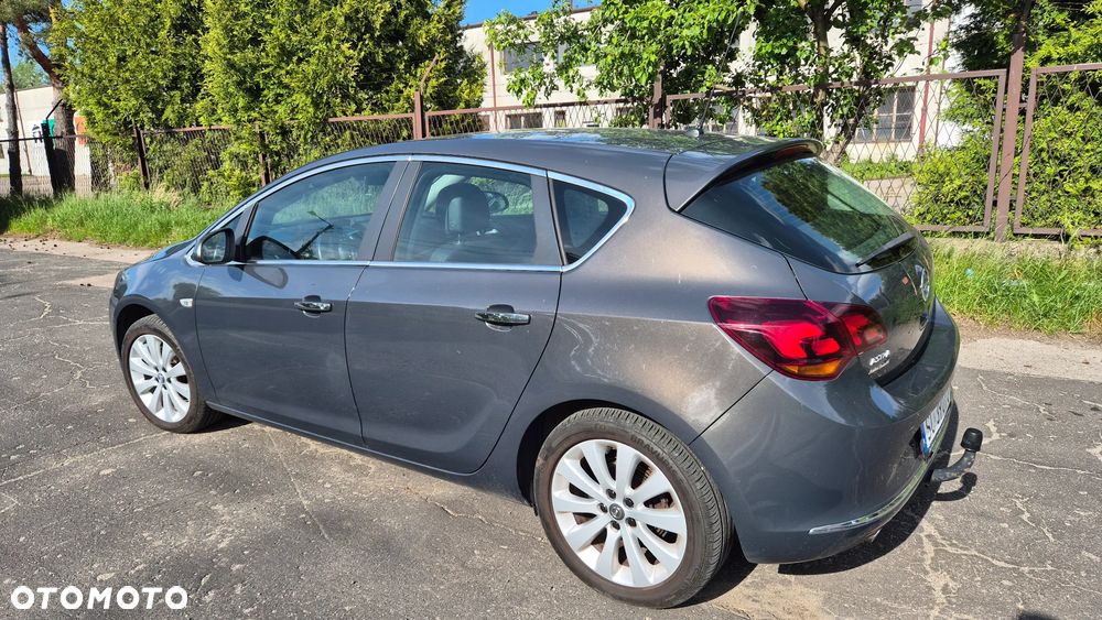 Opel Astra 1.4 T Cosmo - 2