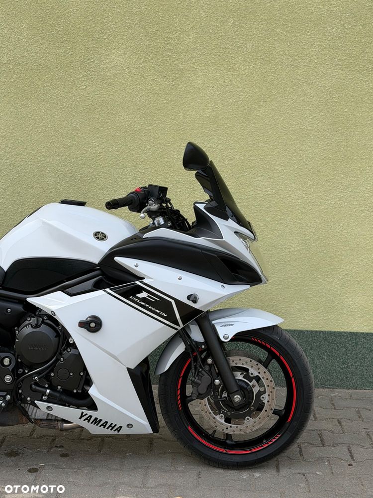 Yamaha XJ - 6