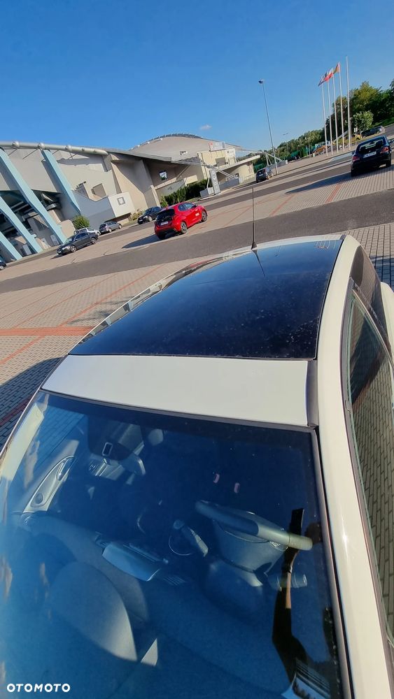 Lancia Ypsilon 1.4 S MomoDesign (5 os.) - 19