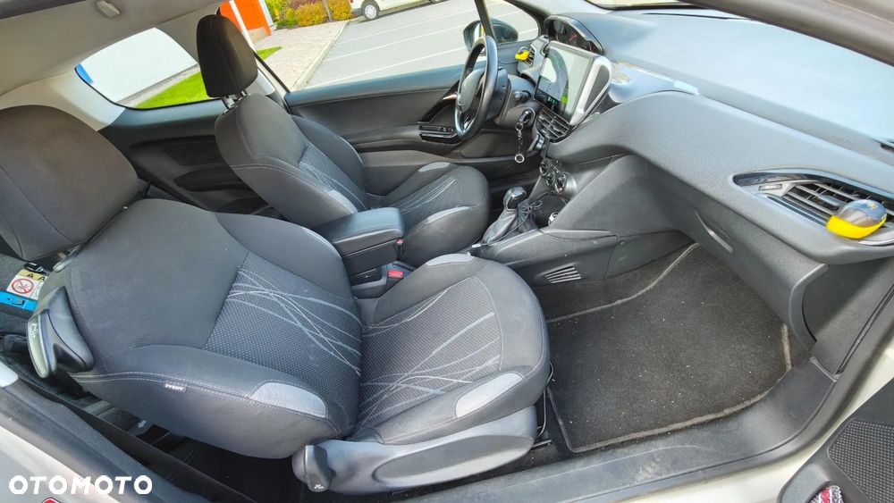 Peugeot 208 1.4 HDi Access - 9