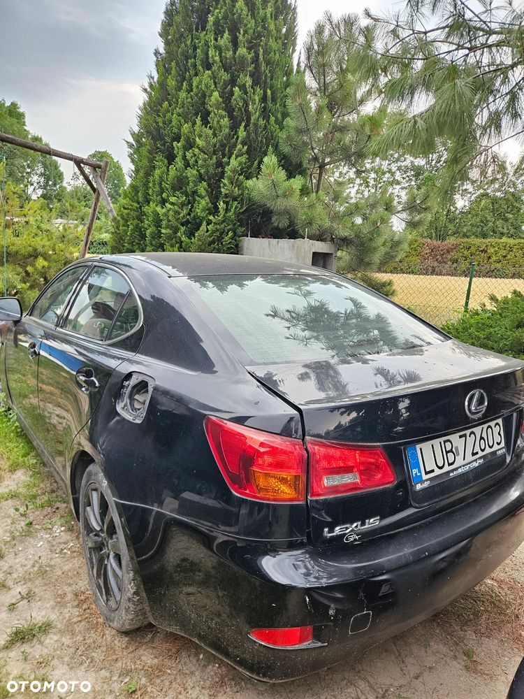 Lexus IS 220d - 1