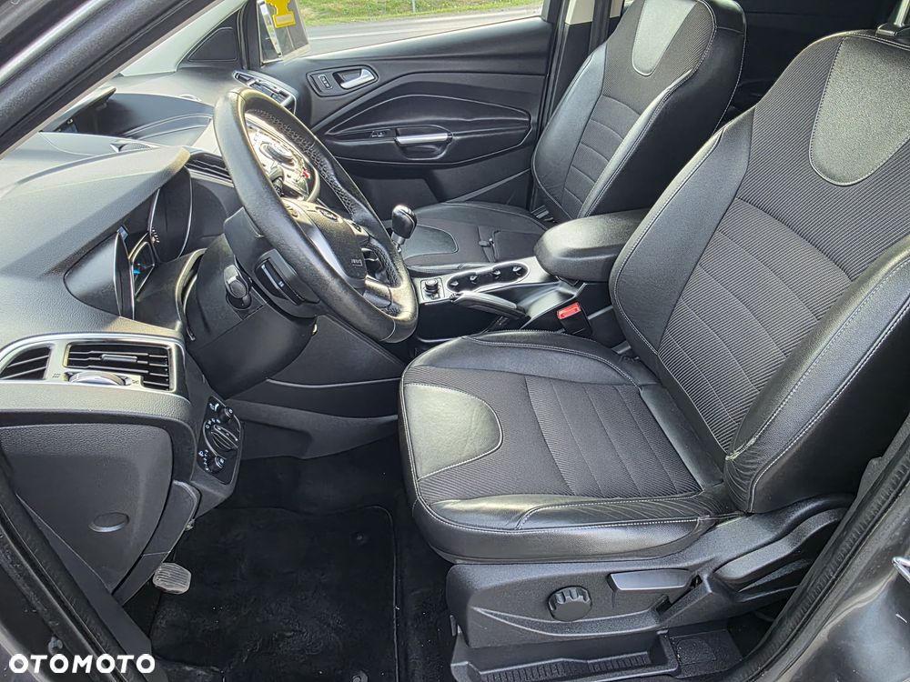 Ford Kuga 2.0 TDCi 2x4 Champions Edition - 19