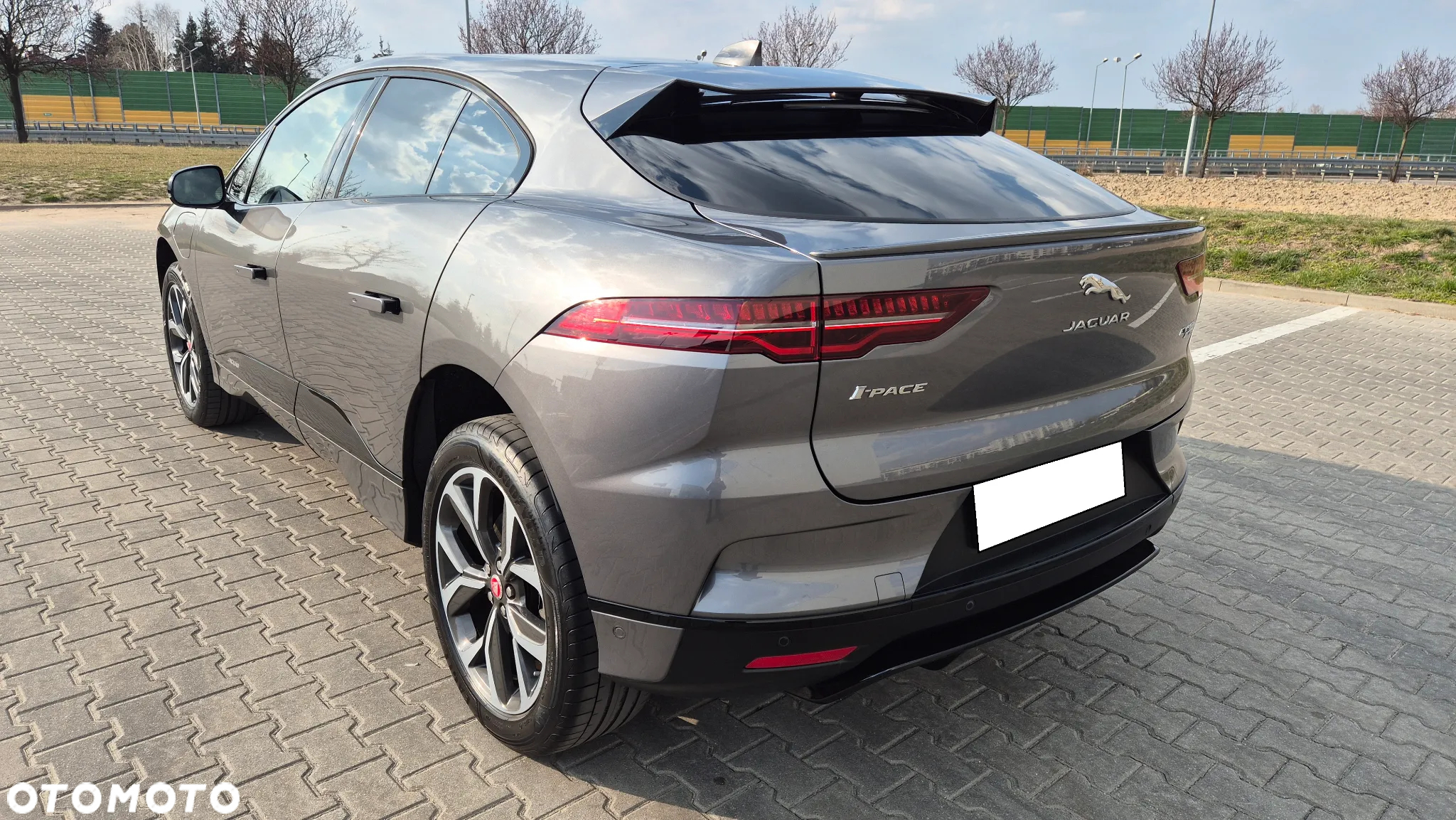 Jaguar I-Pace EV400 AWD S - 3