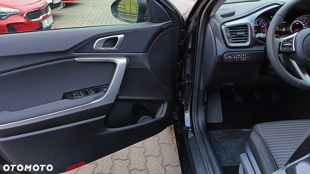 Kia Ceed 1.5 T-GDI M DCT - 19