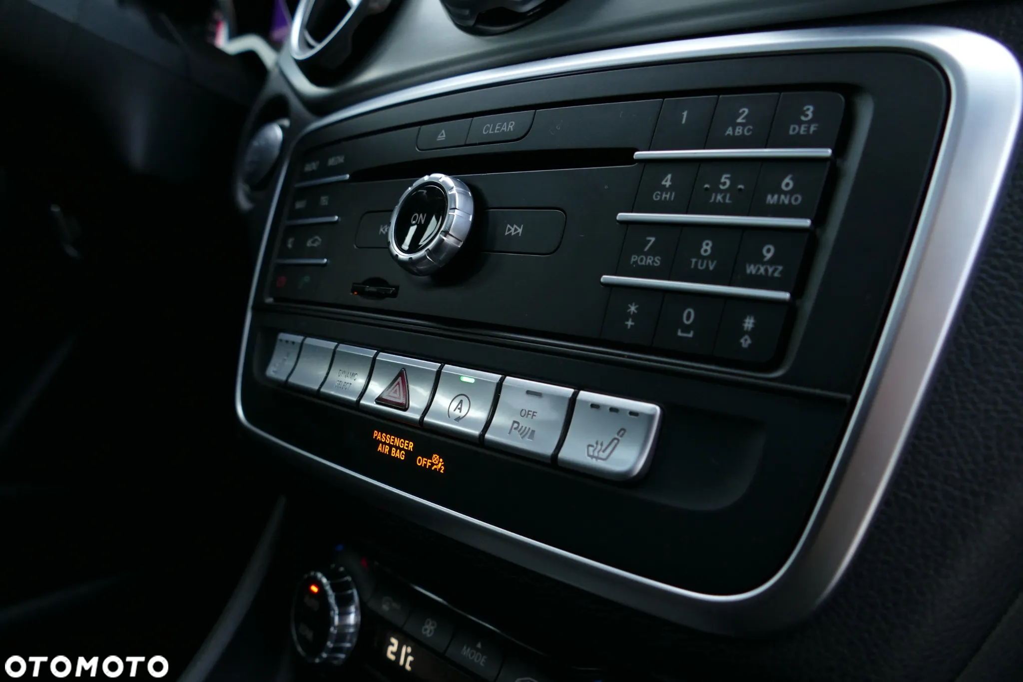 Mercedes-Benz GLA 200 AMG Line - 28