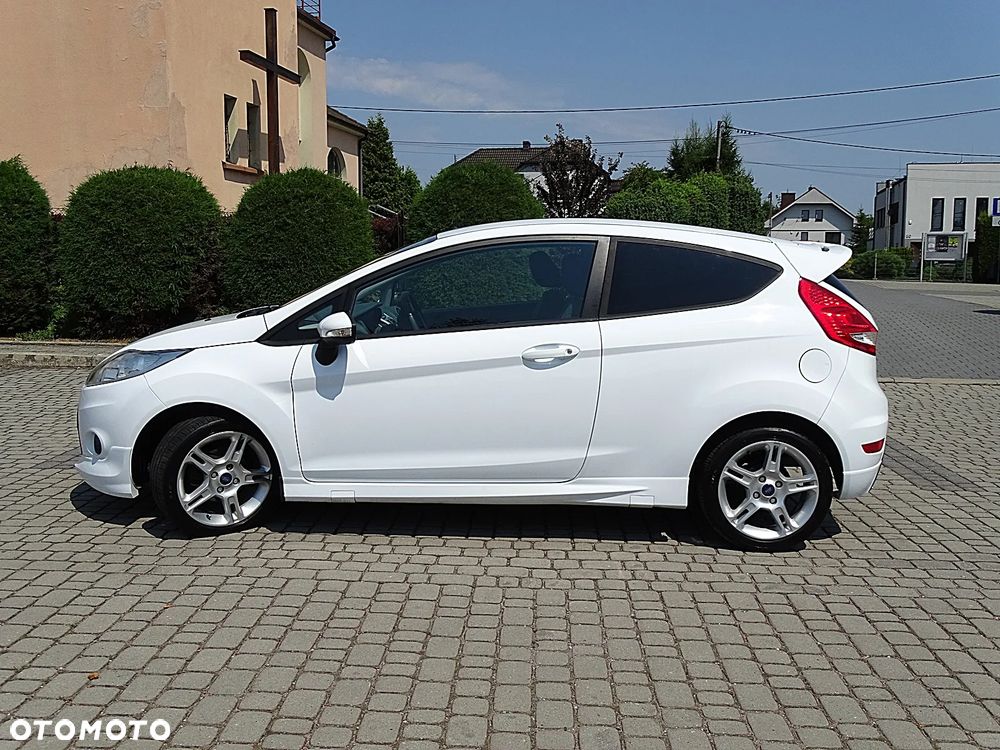 Ford Fiesta 1.4 Sport - 14
