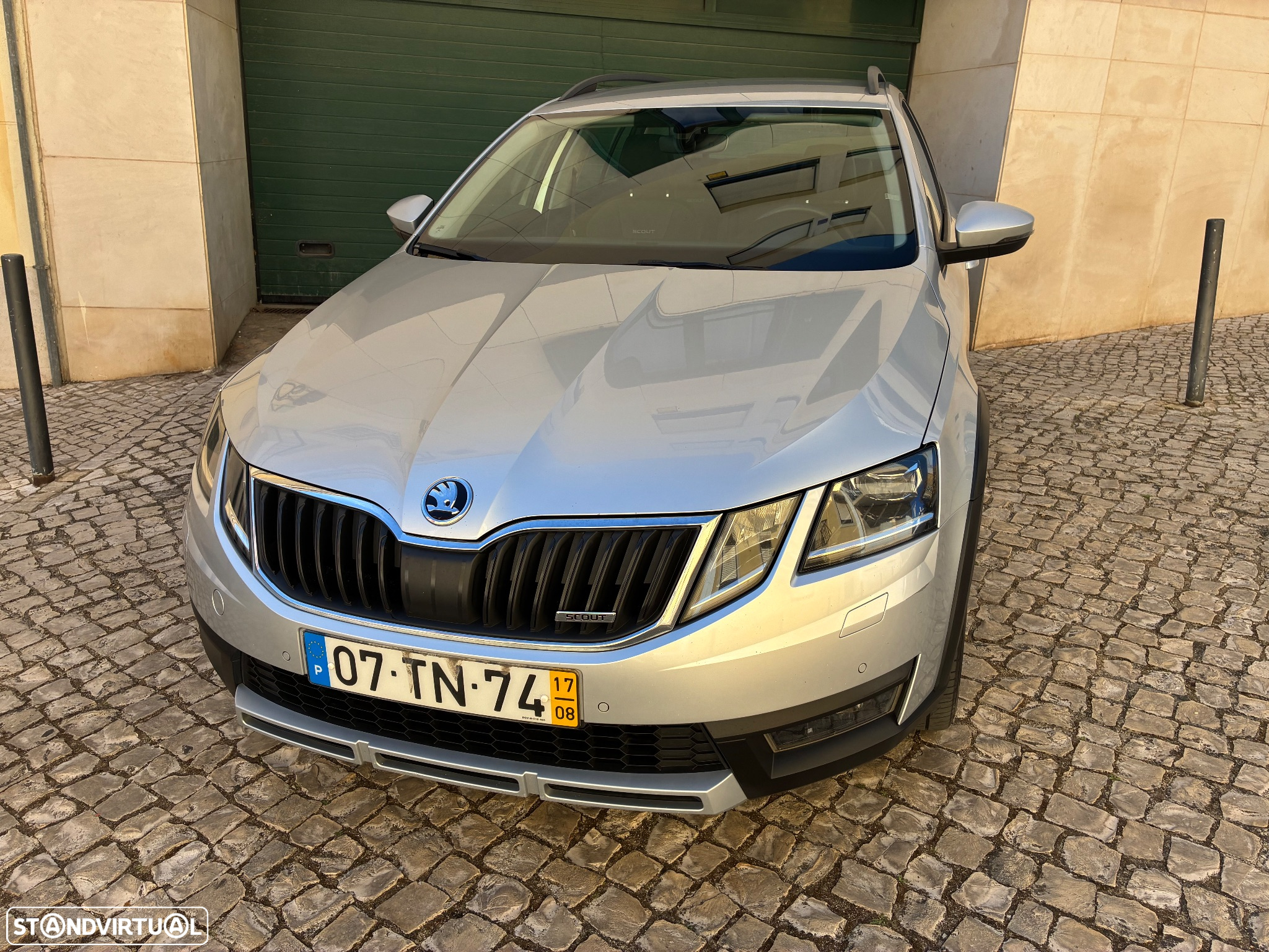 Skoda Octavia Break 2.0 TDI Ambition 4x4 DSG - 2