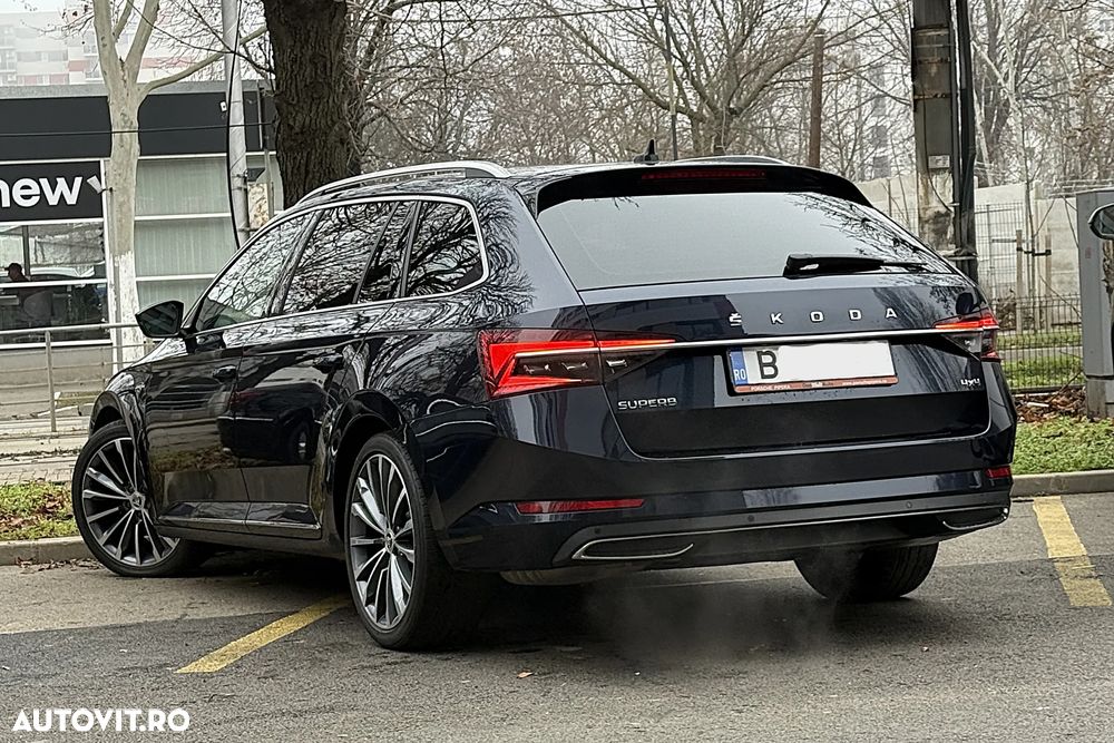 Skoda Superb Combi 2.0 TDI 4X4 DSG Laurin & Klement - 4