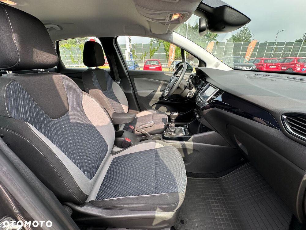 Opel Crossland X 1.2 T Design Line S&S - 6