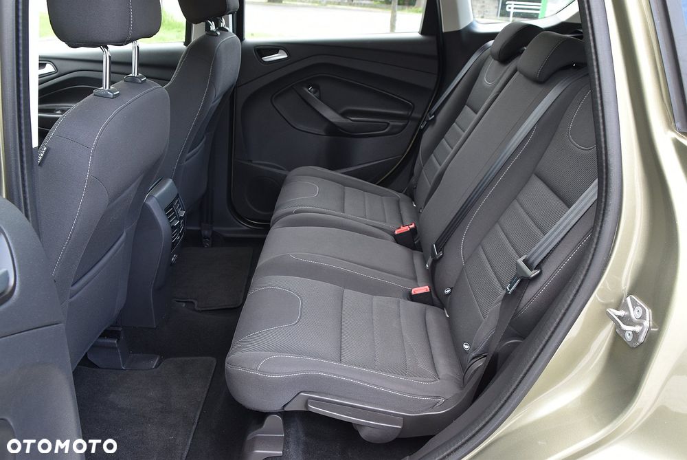 Ford Kuga - 18