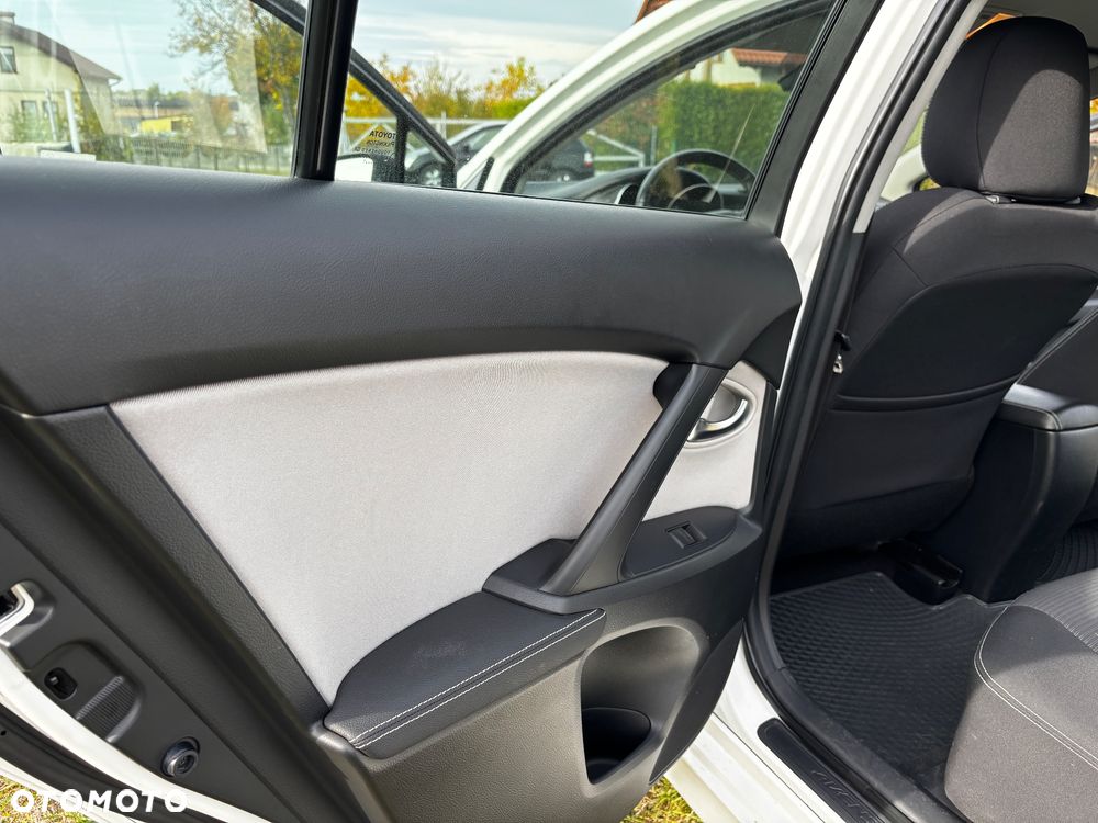 Toyota Avensis - 19
