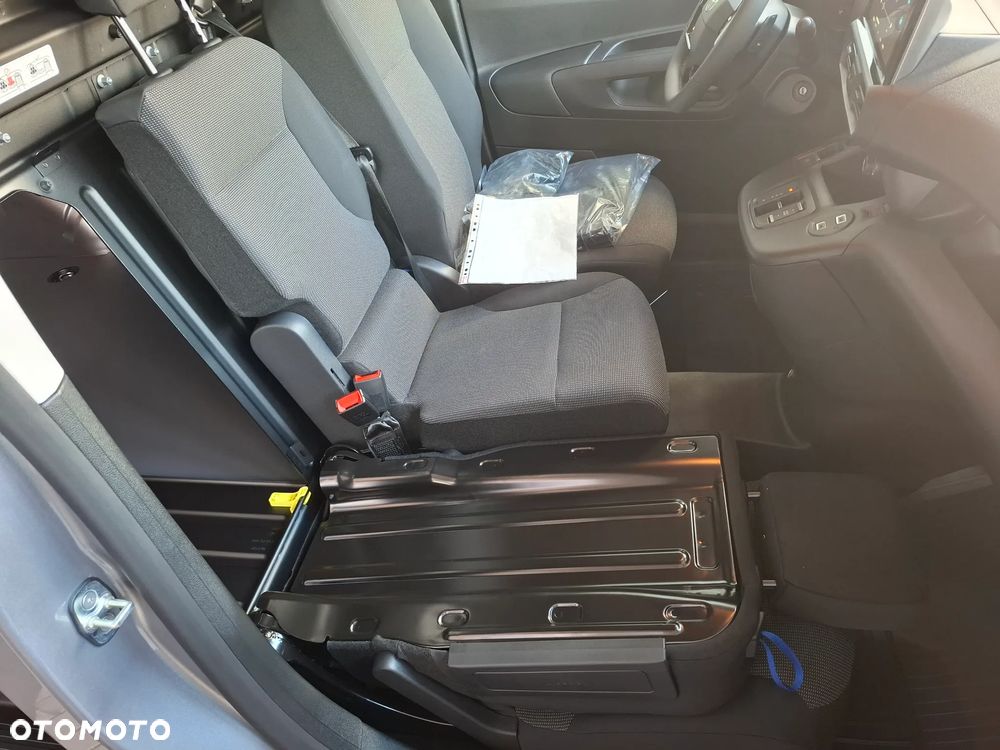 Toyota Proace City - 8